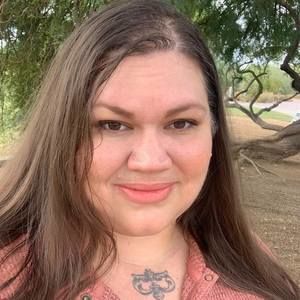 Meet your Posher, Afton